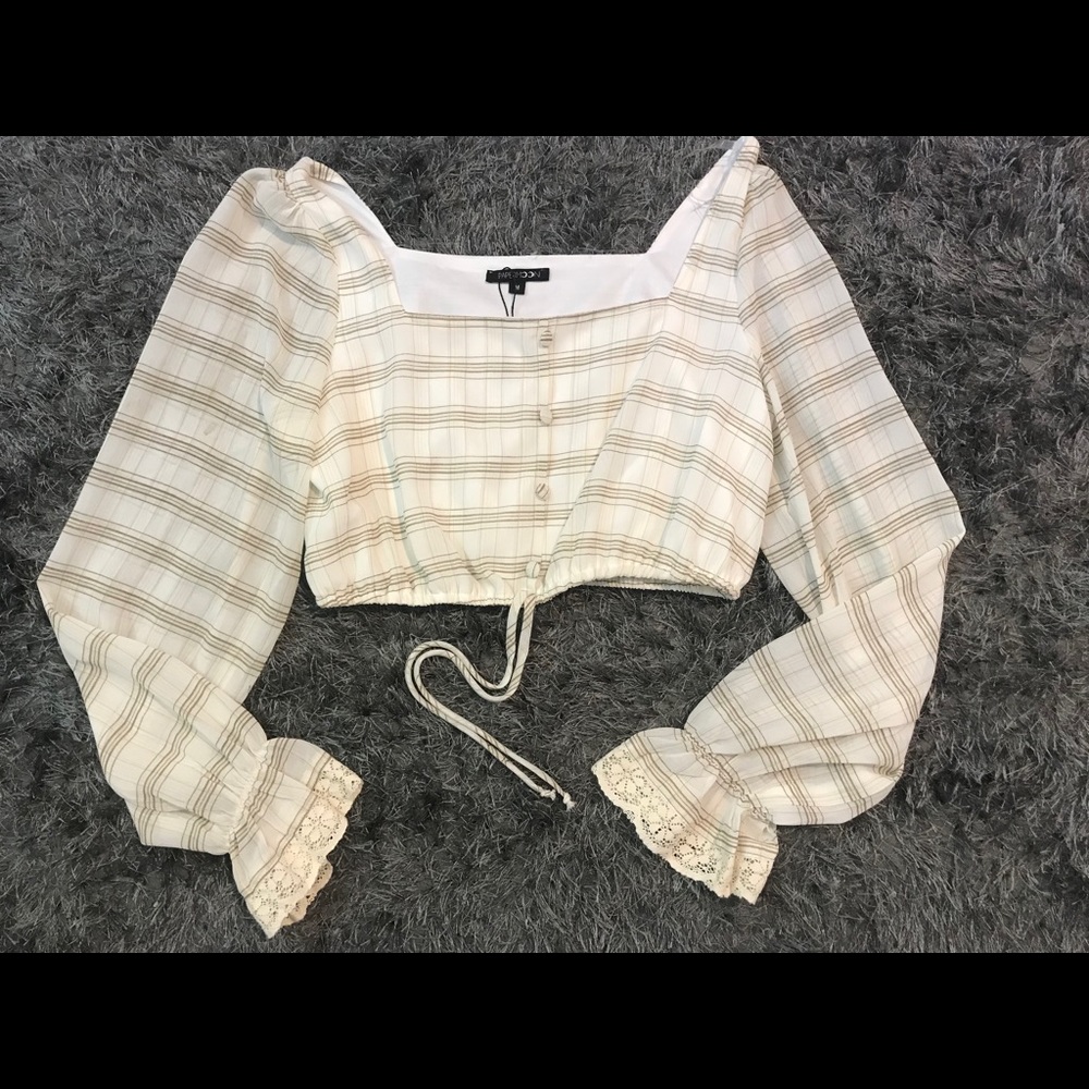 Off the shoulder plaid blouse also a crop top !